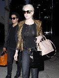 777x768, 88 KB, Lindsay_lohan_see_throuhg-2012-01-01a.jpg