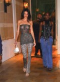 640x768, 84 KB, Kendall_Jenner_see_through_-_2021-_07_01.jpg